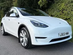 White Used 2022 Tesla Model Y Long Range SUV | £21,995 (Good price)
