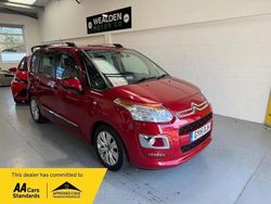 Red Used 2015 Citroën C3 Picasso Exclusive MPV | £5,395 (Fair price)
