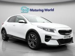 White Used 2022 Kia XCeed 3 SUV | £14,200 (Fair price)