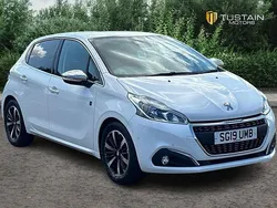 White Used 2019 Peugeot 208 S Hatchback | £8,999 (Fair price)