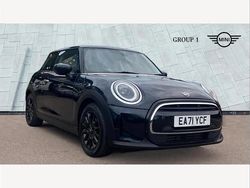 Black Used 2021 Mini Cooper Classic Hatchback | £14,990 (Fair price)