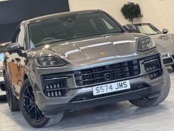 Grey Used 2024 Porsche Cayenne SUV | £86,492