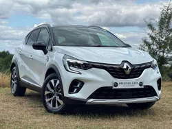 White/black Used 2020 Renault Captur Version S SUV | £13,491 (Fair price)