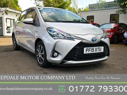 Silver Used 2019 Toyota Yaris Hybrid Hatchback | £8,990 (Good price)