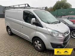 Silver Used 2015 Ford Transit Custom Limited Van | £8,272 (A bit pricey)