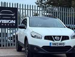 White Used 2013 Nissan Qashqai 360º SUV | £2,995 (Good price)
