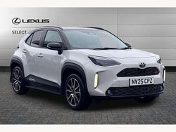 Platinum white pearl with black roof Used 2025 Toyota Yaris Hybrid Sport SUV | £28,495 (Fair price)