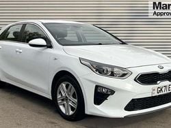 White Used 2021 Kia Ceed 2 Hatchback | £11,490 (Fair price)