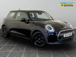 Black Used 2021 Mini Cooper Classic Hatchback | £11,995 (Good price)