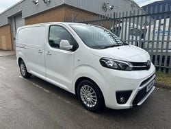 White Used 2017 Toyota Proace Comfort Van | £10,295 (A bit pricey)