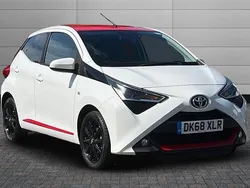 White Used 2018 Toyota Aygo x-press Hatchback | £9,195 (Fair price)