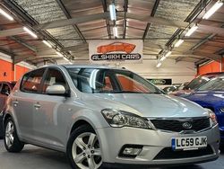Silver Used 2009 Kia Ceed 2 Hatchback | £3,850 (Fair price)