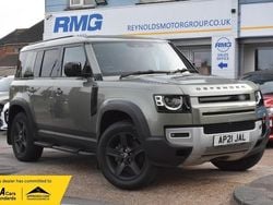 Green Used 2021 Land Rover Defender SE Estate | £41,999 (Super price)