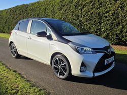White Used 2017 Toyota Yaris Hybrid Design Hatchback | £11,995 (Fair price)