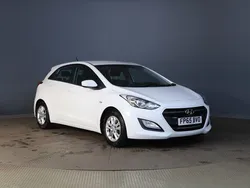 White Used 2015 Hyundai i30 SE Hatchback | £5,900 (Fair price)