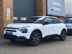White Used 2022 Citroën e-C4 Shine Hatchback | £12,991 (Fair price)