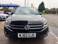 Black Used 2012 VW Tiguan S SUV | £6,850 (Fair price)