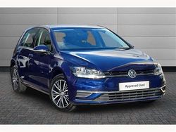 Blue Used 2018 VW Golf VII SE Hatchback | £13,050 (Fair price)