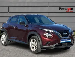 Deep red metallic Used 2022 Nissan Juke N-Connecta SUV | £15,295 (Fair price)