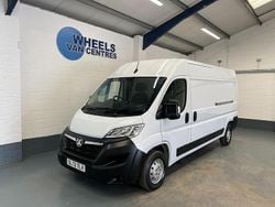 White Used 2022 Vauxhall Movano MPV | £14,297 (Good price)