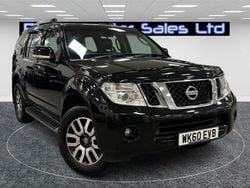 Black Used 2010 Nissan Pathfinder Tekna SUV | £9,495