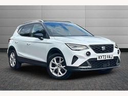White with grey roof Used 2023 Seat Arona FR SUV | £13,500 (Fair price)