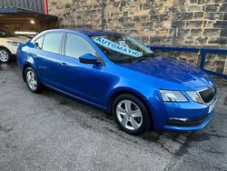Blue Used 2019 Skoda Octavia SE Hatchback | £7,990 (Fair price)