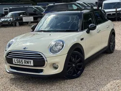 White Used 2015 Mini Cooper Hatch Hatchback | £9,244 (Fair price)