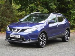Blue metallic Used 2015 Nissan Qashqai Tekna SUV | £9,995 (Good price)