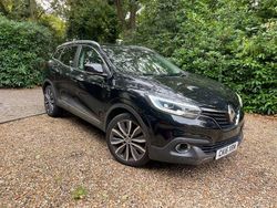 Black Used 2016 Renault Kadjar Signature SUV | £6,989 (Fair price)