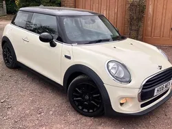 White Used 2016 Mini Cooper Hatch Hatchback | £6,995 (Fair price)