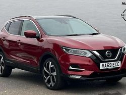 Red Used 2020 Nissan Qashqai Tekna SUV | £15,165 (Good price)