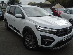 White Used 2022 Dacia Jogger Comfort MPV | £13,695 (Fair price)