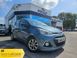Blue Used 2016 Hyundai i10 Premium Hatchback | £6,698 (Fair price)