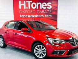 Red Used 2017 Renault Mégane IV Dynamique Hatchback | £7,995 (Fair price)