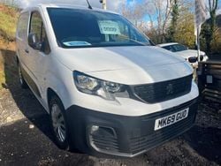 White Used 2019 Peugeot Partner Van | £8,995 (A bit pricey)