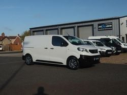 White Used 2022 Peugeot Expert Premium Van | £10,950 (Fair price)