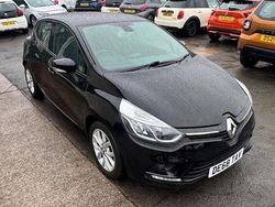 Black Used 2018 Renault Clio IV Dynamique Hatchback | £9,250 (Fair price)