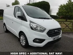 White Used 2022 Ford Transit Custom Limited | £20,388