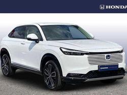 Platinum white Used 2025 Honda HR-V Advance SUV | £30,436 (Expensive)