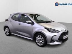 Silver Used 2022 Toyota Yaris Hybrid Hatchback | £16,449 (Good price)