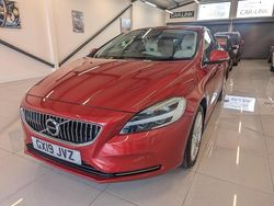 Fusion red Used 2019 Volvo V40 Inscription Estate | £12,750 (Fair price)