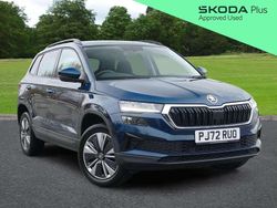 Petrol blue metallic Used 2022 Skoda Karoq SE Drive SUV | £15,985 (Fair price)