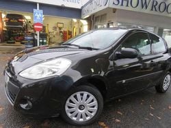 Black Used 2010 Renault Clio II Extreme Hatchback | £2,989 (Expensive)