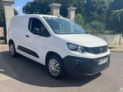 White Used 2021 Peugeot Partner MPV | £6,495 (Good price)