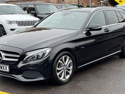 Black Used 2016 Mercedes C350e Estate | £10,995 (Fair price)