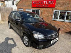 Midnight black Used 2010 Kia Rio Hatchback | £1,995 (A bit pricey)
