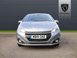 Grey Used 2019 Peugeot 208 Signature Sky Hatchback | £6,390 (Fair price)