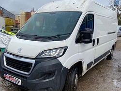 White Used 2017 Peugeot Boxer Van | £2,450