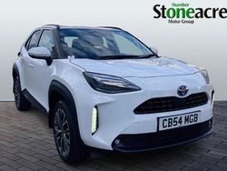Used 2022 Toyota Yaris Hybrid SUV | £23,130 (A bit pricey)